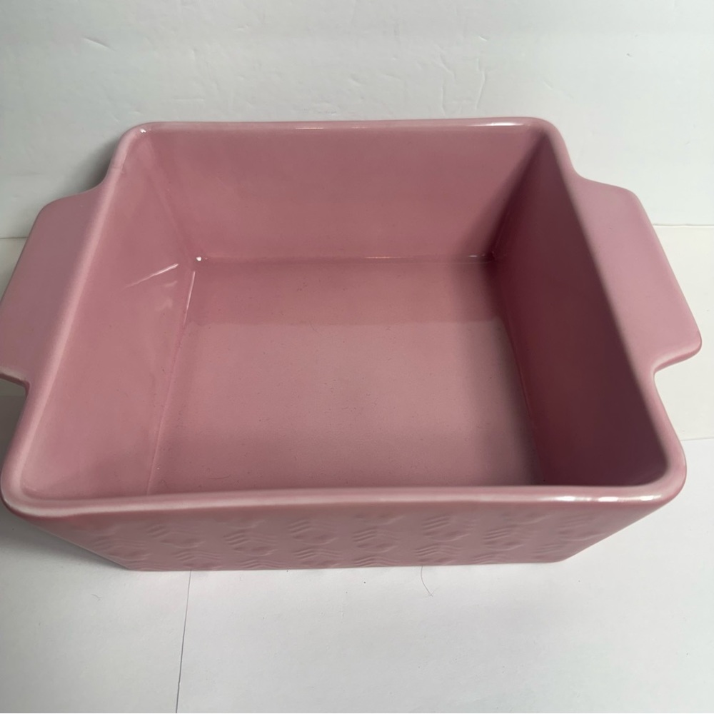NWT. Disney Baking Dish - Mickey Mouse Homestead Collection. stoneware